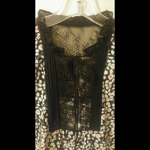 DONATED!   🌼EXPRESS TANK! TIE FRONT! - Picture 5 of 7